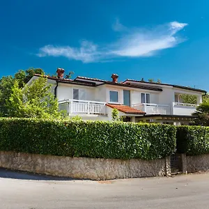 Hudan Apartman