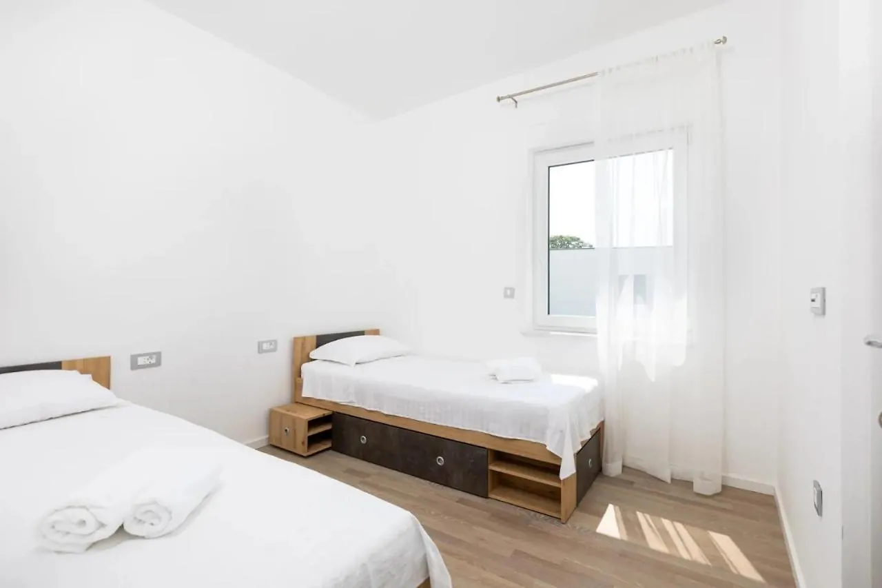 Apartments By The Sea Vantacici, Krk - 21704 Malinska