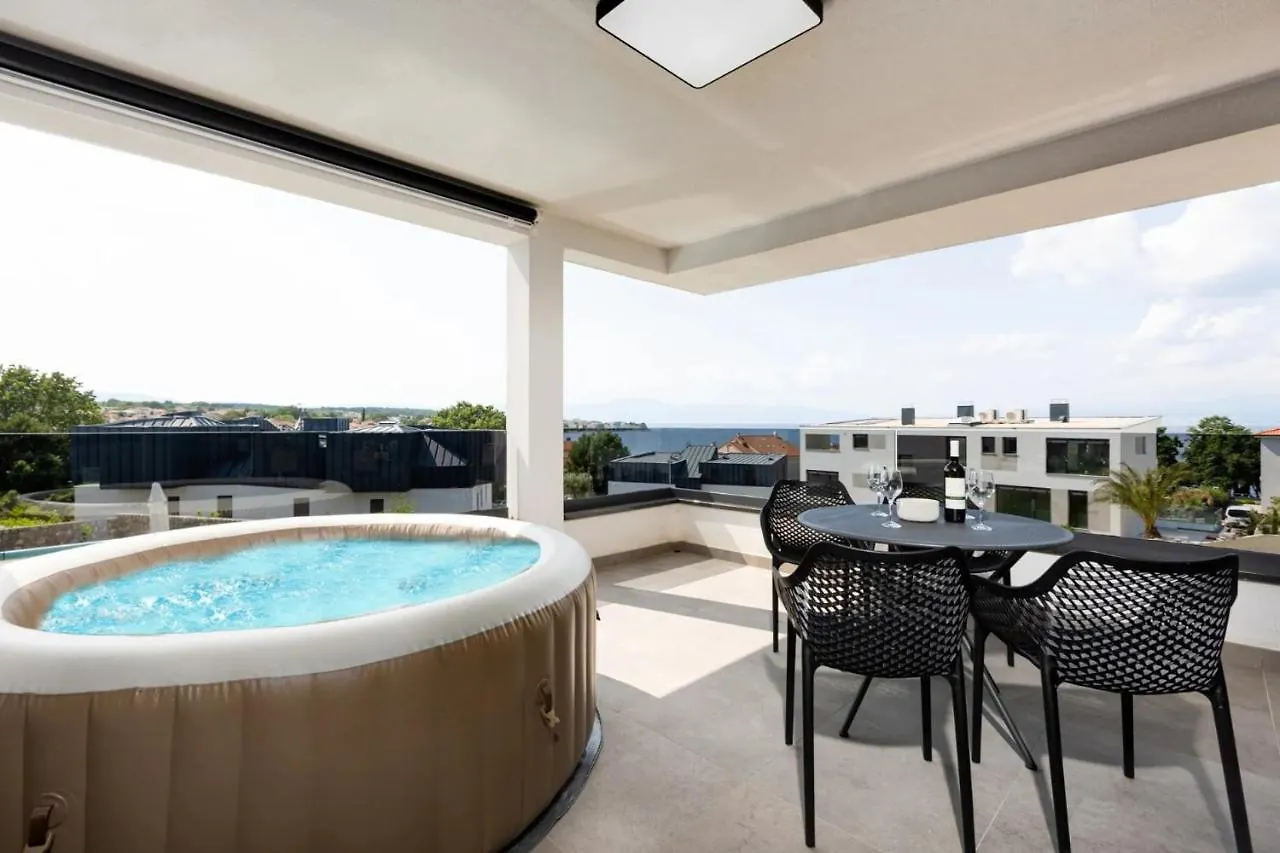 Apartments By The Sea Vantacici, Krk - 21704 Malinska 0*,